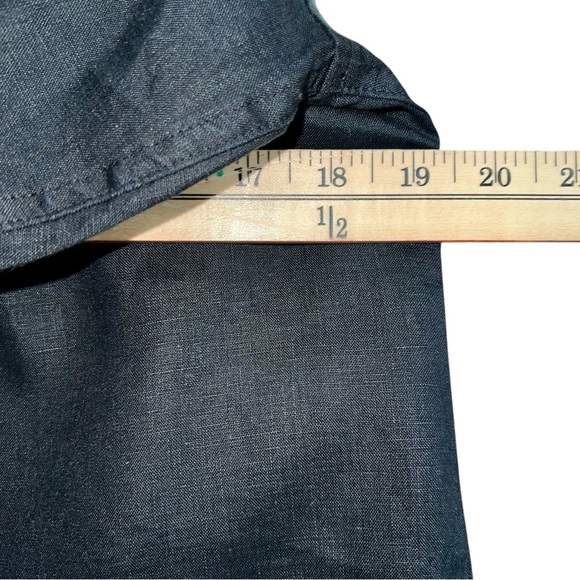 Tommy Bahama XS 100% Linen Button Down - Picture 3 of 9